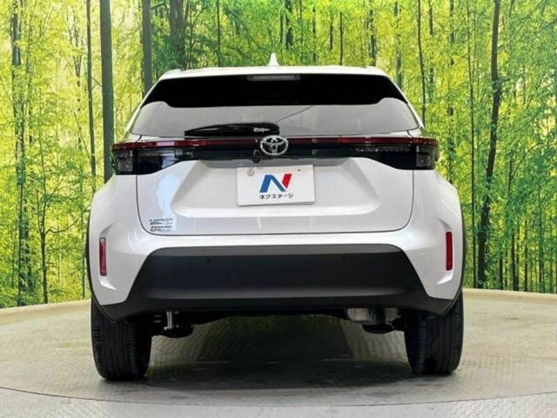YARIS CROSS