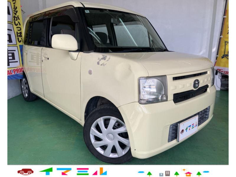 TOYOTA PIXIS SPACE