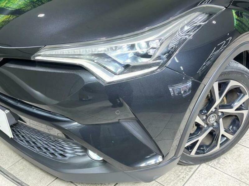 C-HR-11