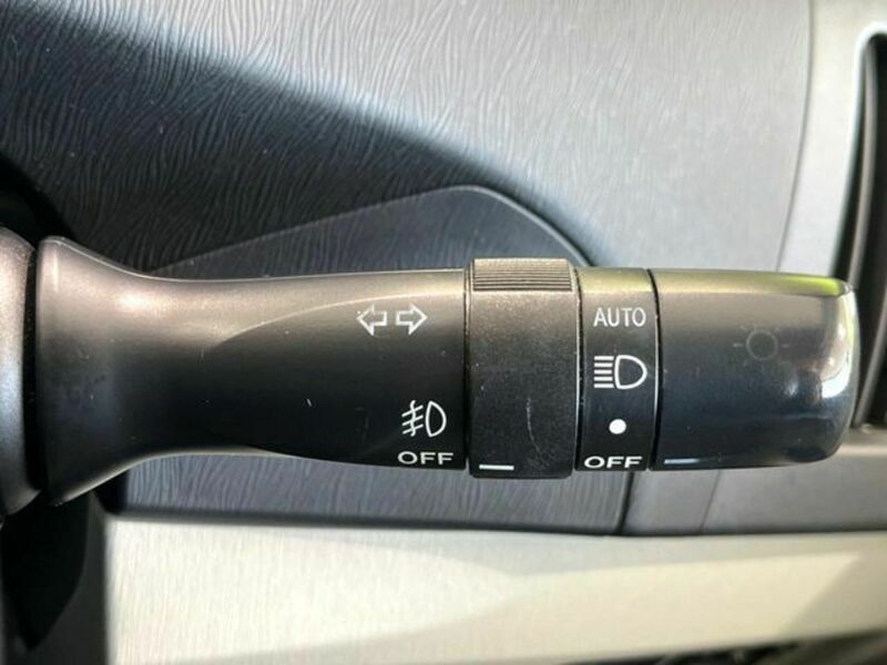 PRIUS-5