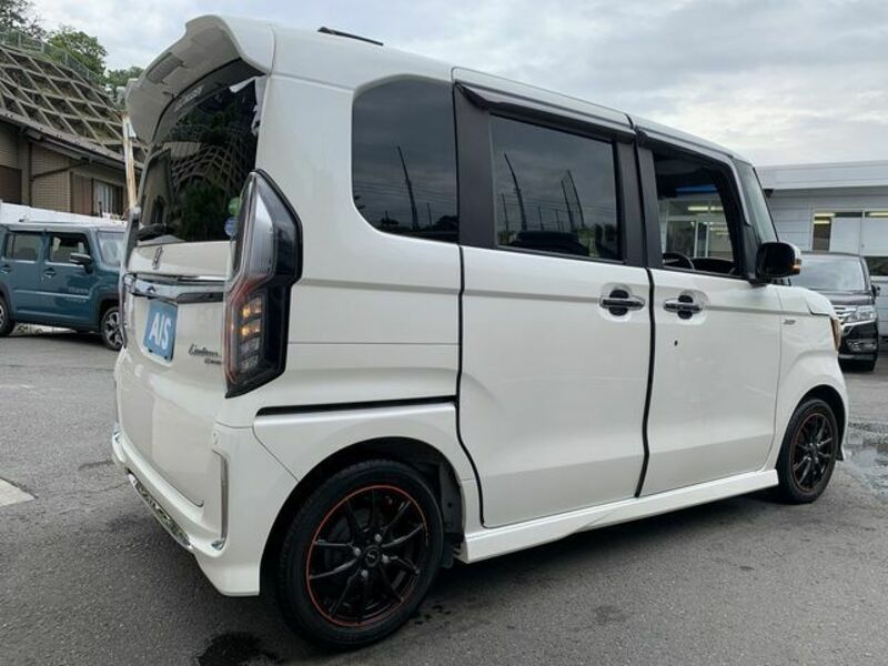 N BOX CUSTOM