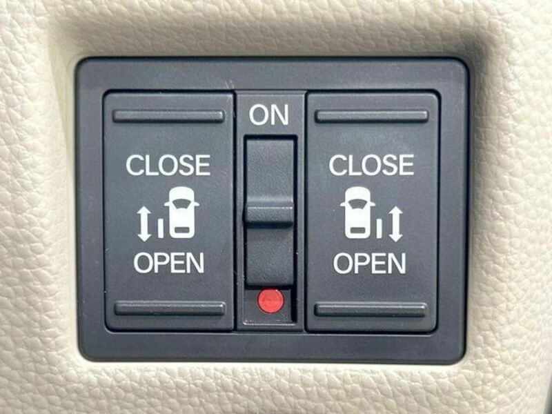 N BOX