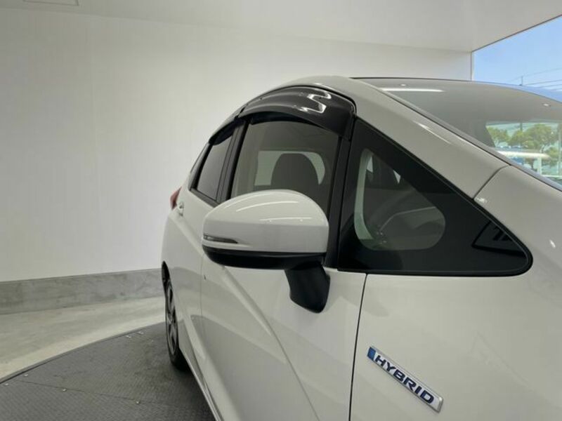 FIT HYBRID