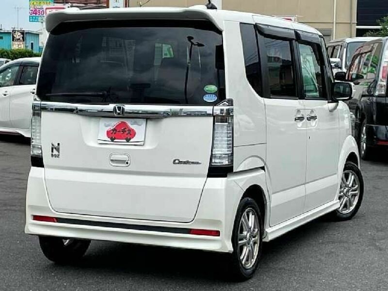N BOX CUSTOM