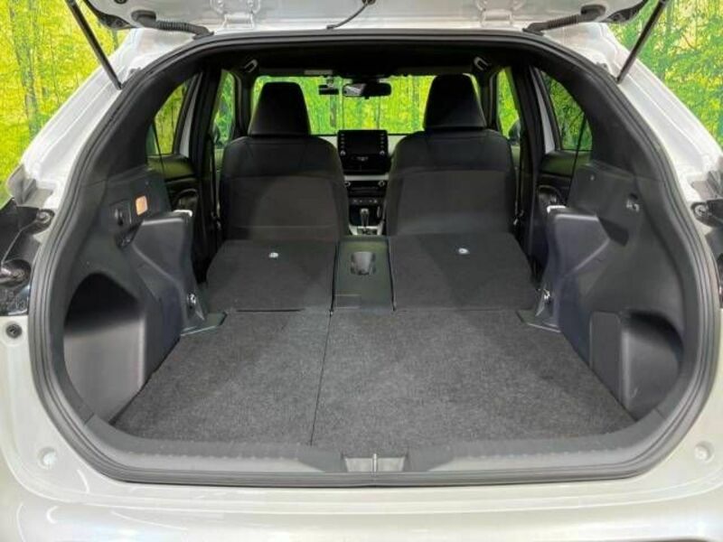 YARIS CROSS