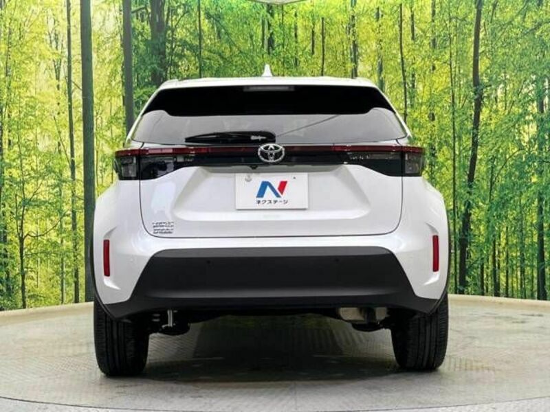 YARIS CROSS