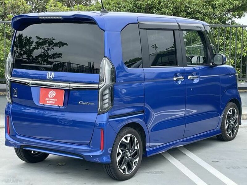 N BOX CUSTOM