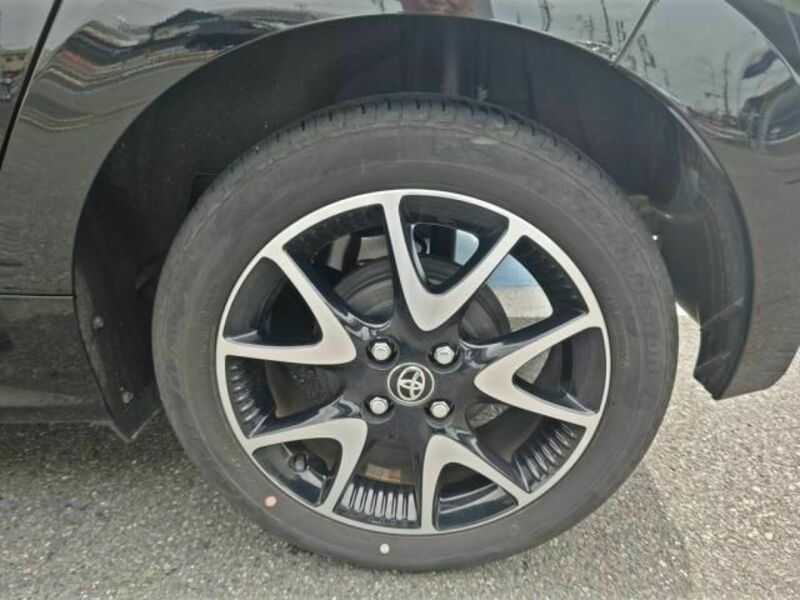 YARIS-7