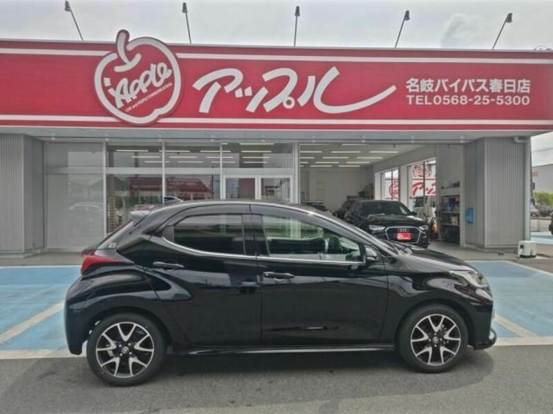 YARIS-11