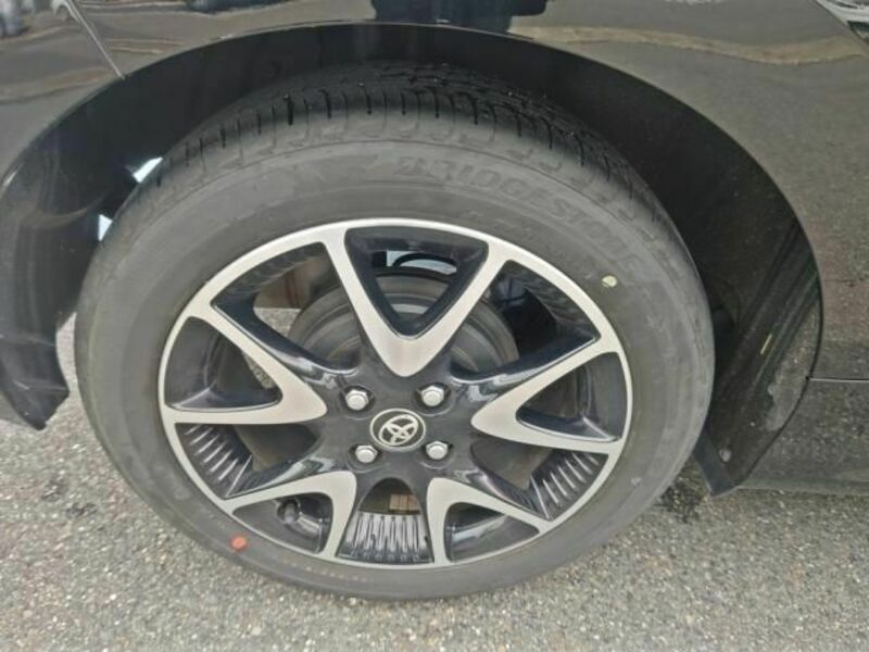YARIS-12