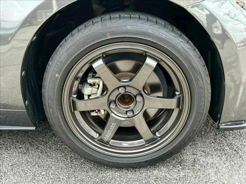 ROADSTER-10