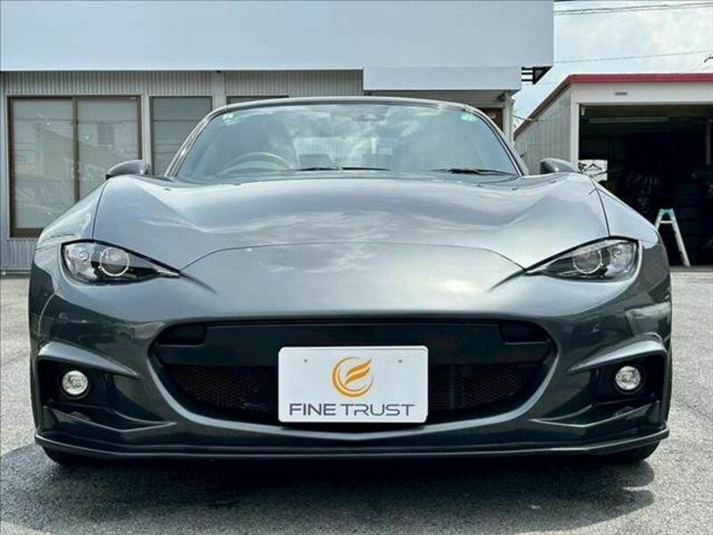 ROADSTER-11