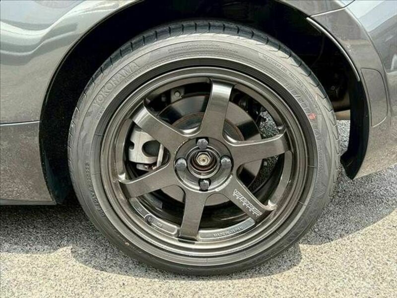 ROADSTER-25