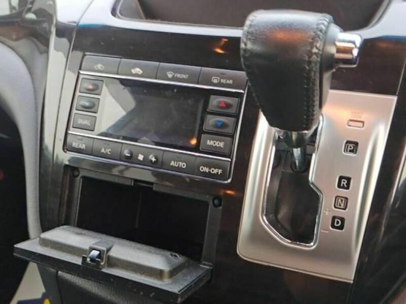 ELGRAND-18