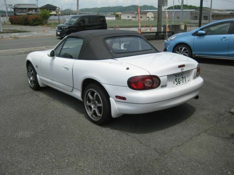 ROADSTER
