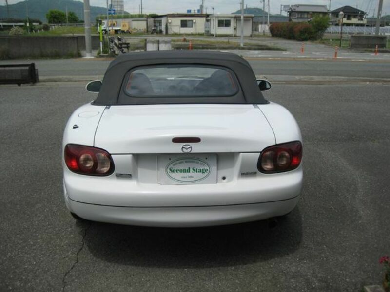 ROADSTER