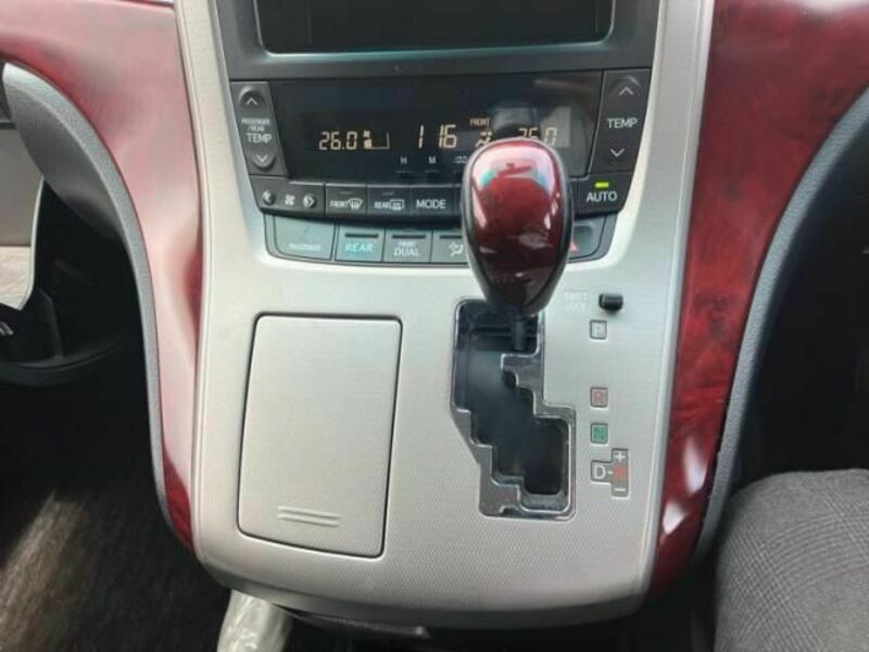 VELLFIRE-10