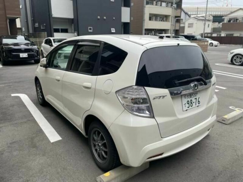 FIT HYBRID-1