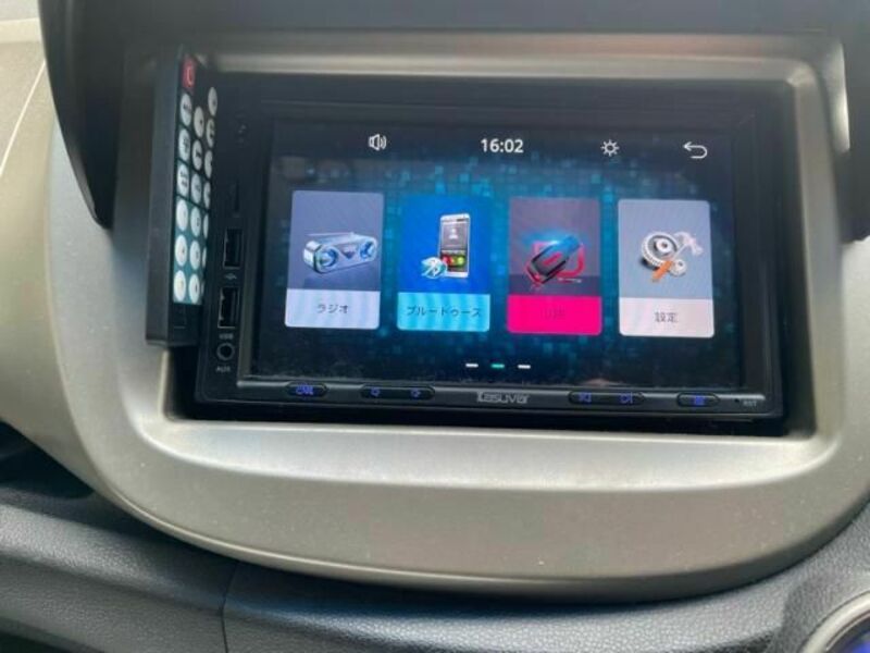 FIT HYBRID-11