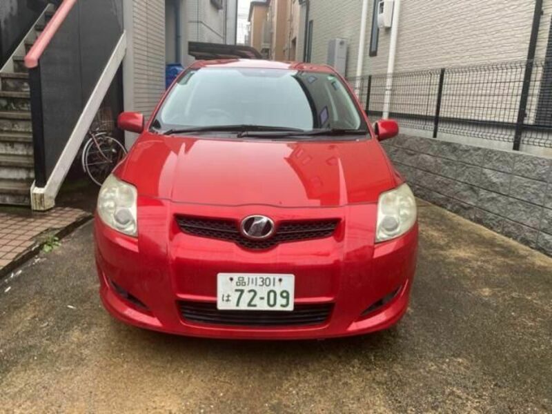 TOYOTA AURIS