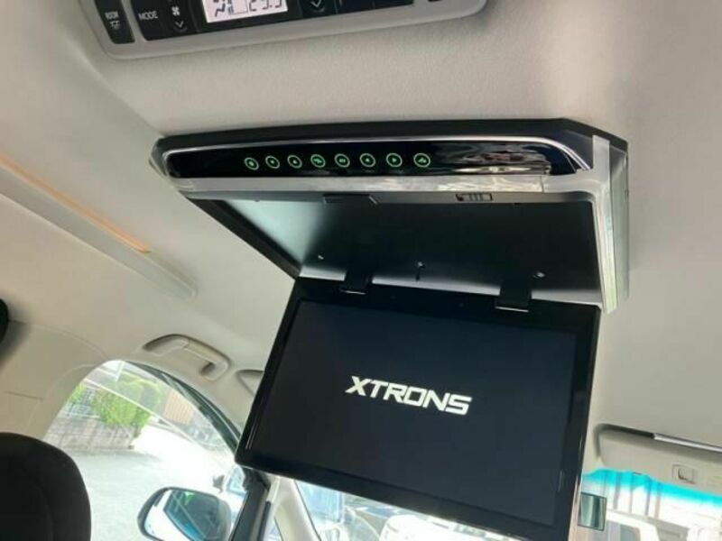 VELLFIRE-19