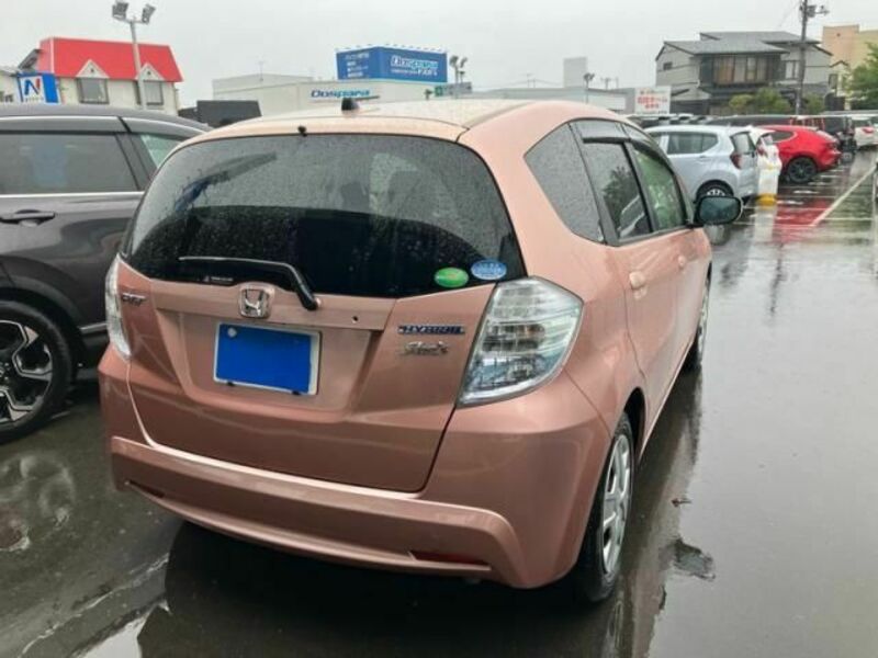 FIT HYBRID