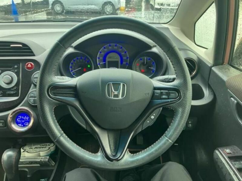 FIT HYBRID