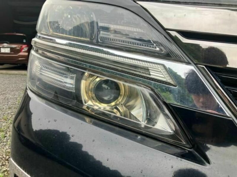 VELLFIRE-4