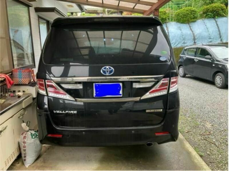 VELLFIRE-11