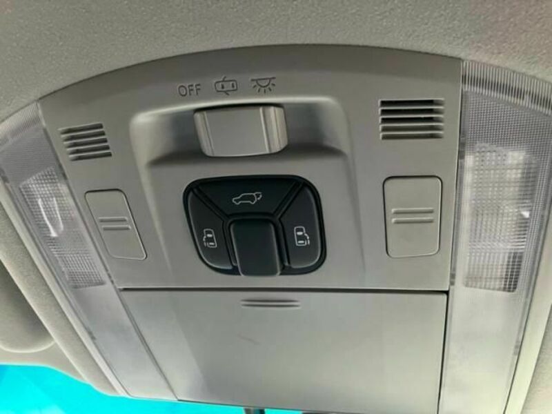 VELLFIRE-29