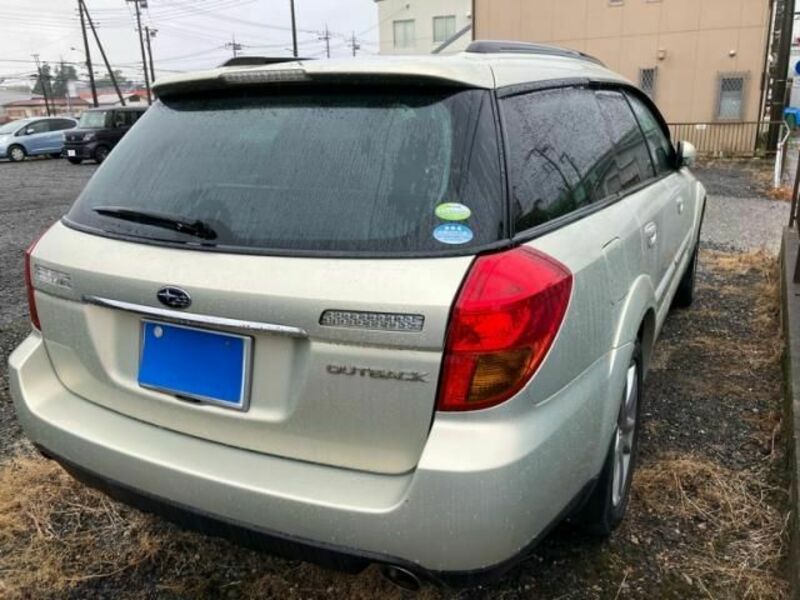 LEGACY OUTBACK