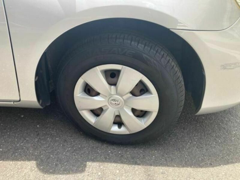 COROLLA AXIO