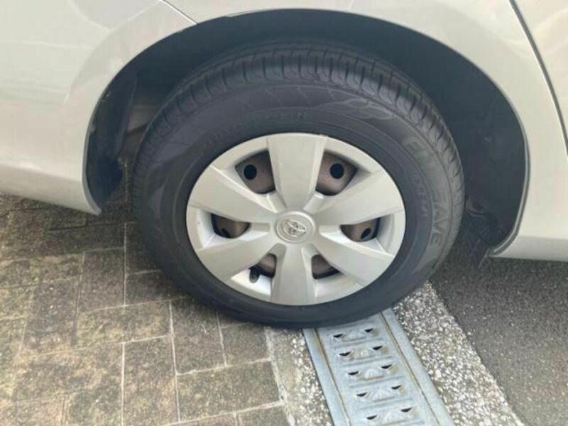 COROLLA AXIO