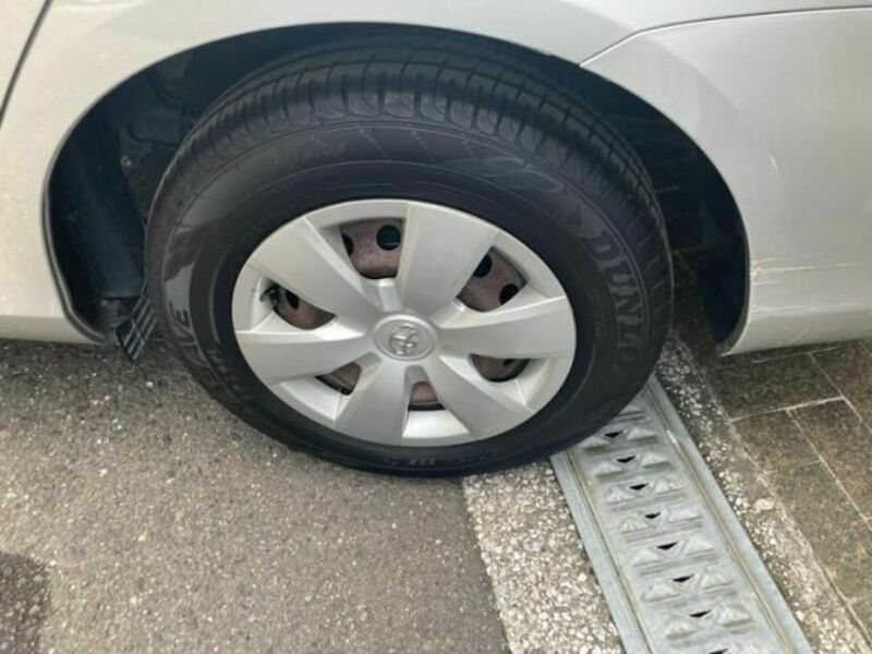 COROLLA AXIO
