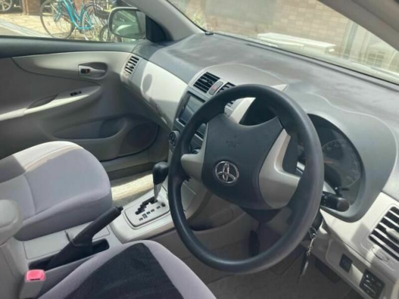COROLLA AXIO