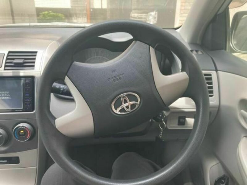 COROLLA AXIO