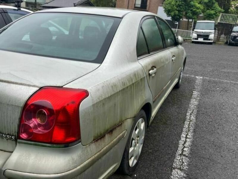 AVENSIS
