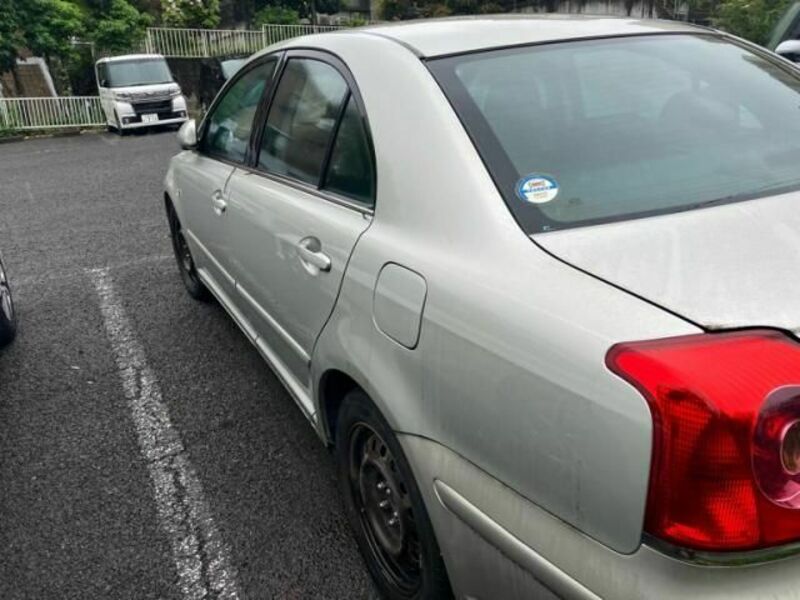 AVENSIS