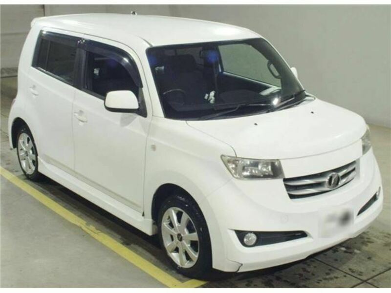 TOYOTA BB