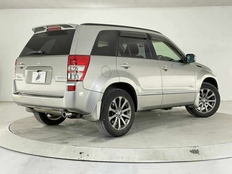 ESCUDO-1