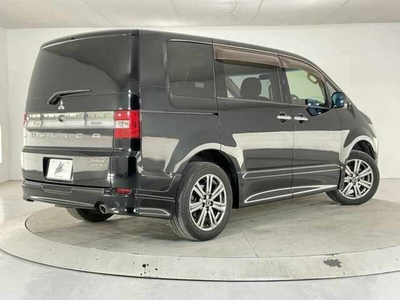 DELICA D5