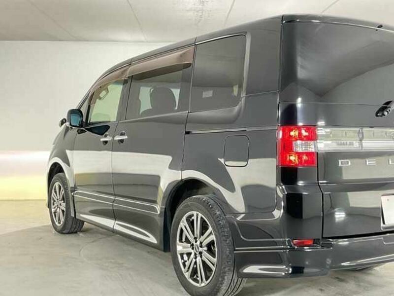 DELICA D5