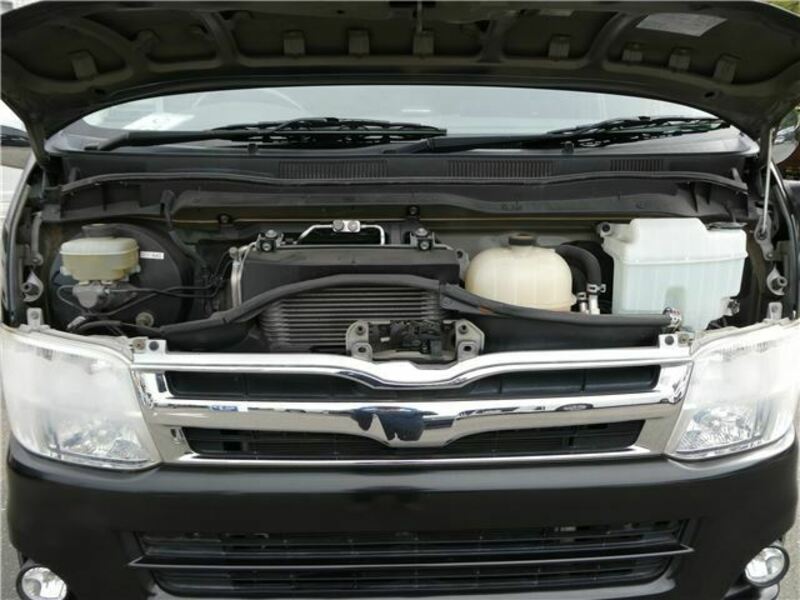 HIACE VAN-22