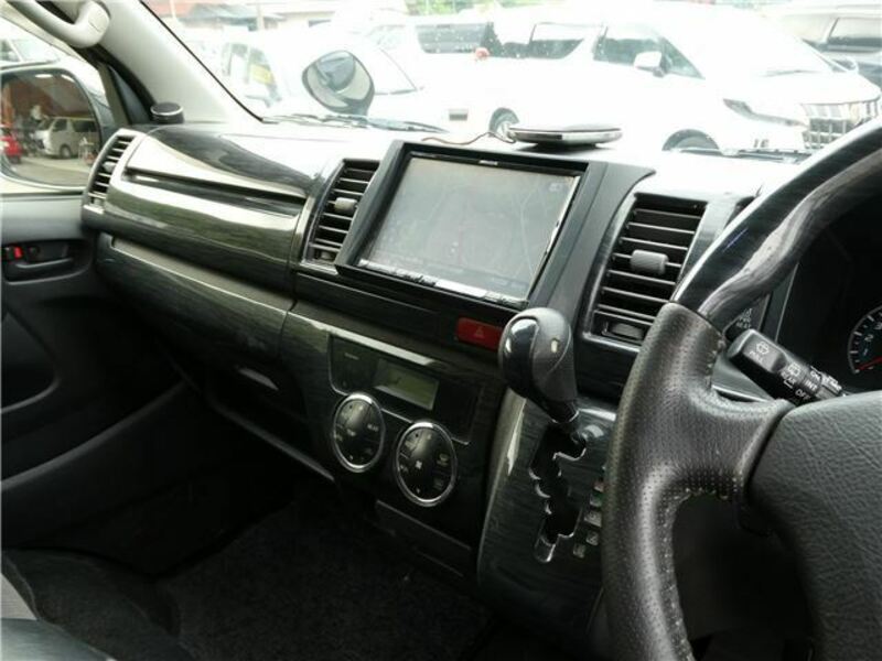 HIACE VAN-29
