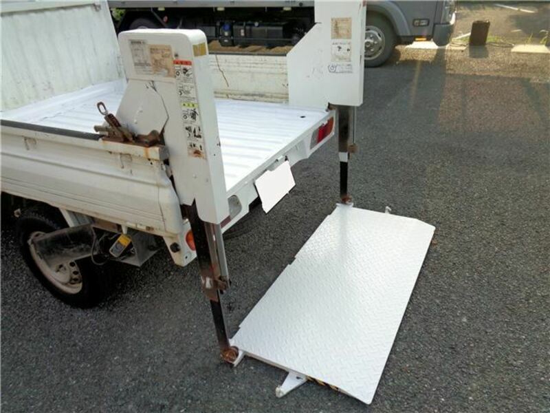 MINICAB TRUCK