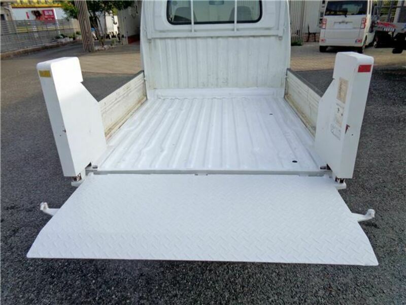 MINICAB TRUCK