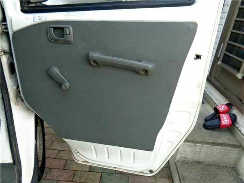 MINICAB TRUCK