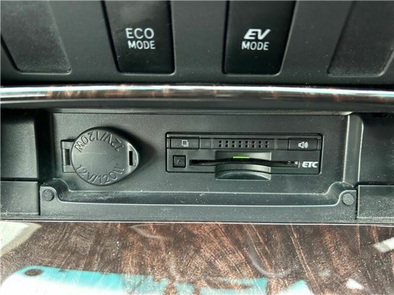 CAMRY-11