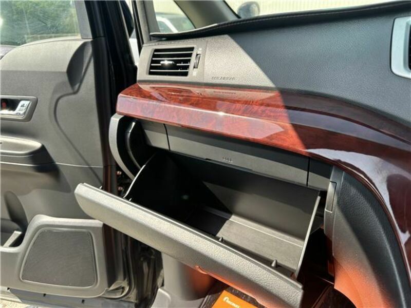 VELLFIRE-14