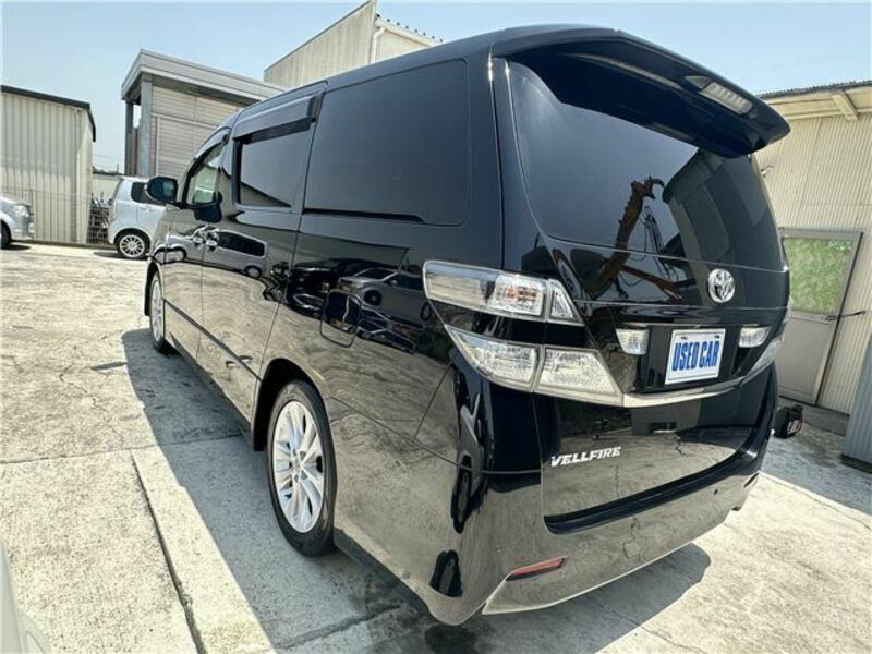 VELLFIRE-31